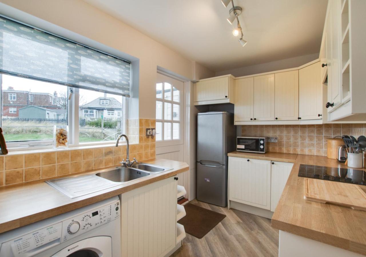 Porthole Cottage Beadnell Extérieur photo